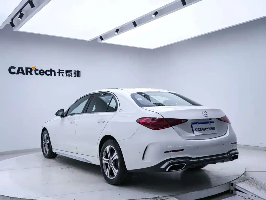 Mercedes-Benz C-Class 2022 — фото 17