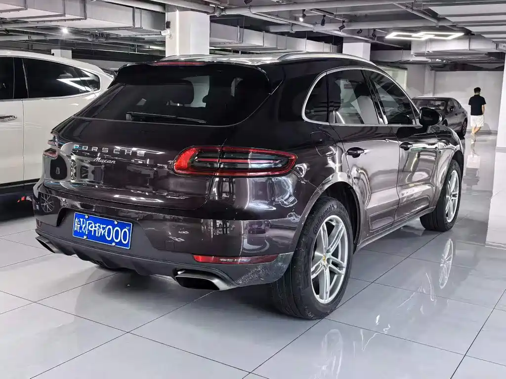 Porsche Macan 2014