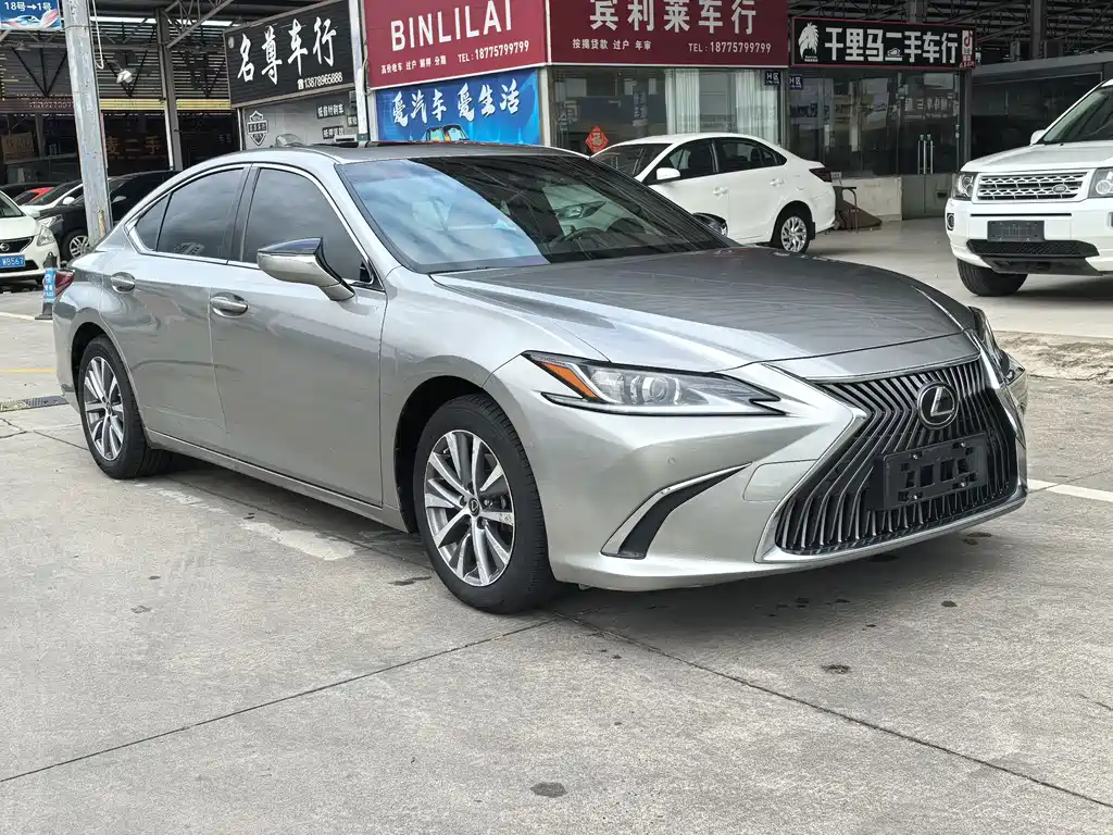 Lexus ES 2020 — фото 2