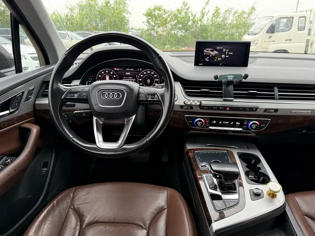 Audi Q7 2016 — фото 3