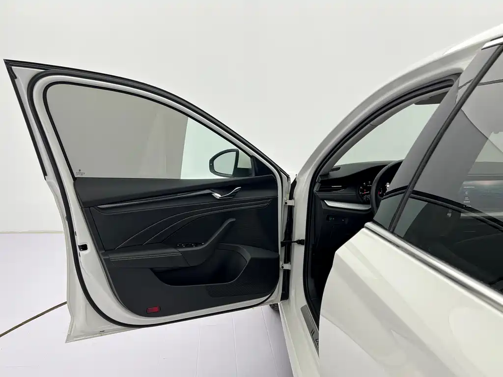 Skoda Octavia 2021 — фото 23