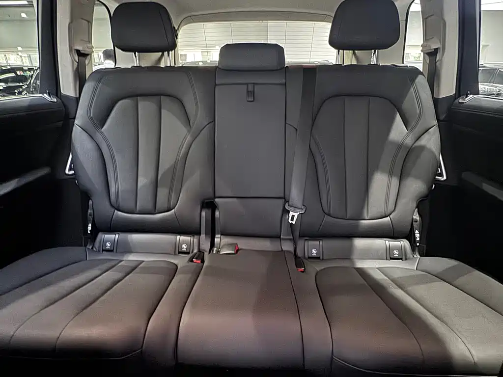 BMW X7 2022 — фото 14