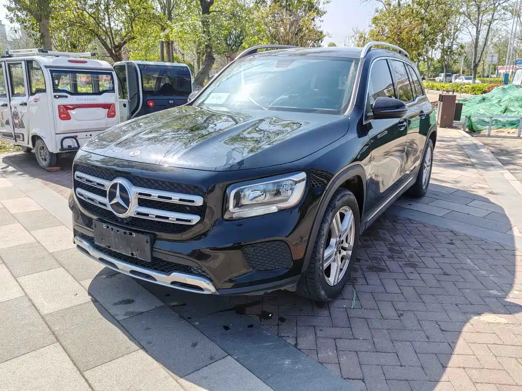 Mercedes-Benz GLB 2020 — фото 1