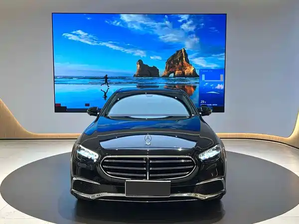 Mercedes-Benz E-Class 2023
