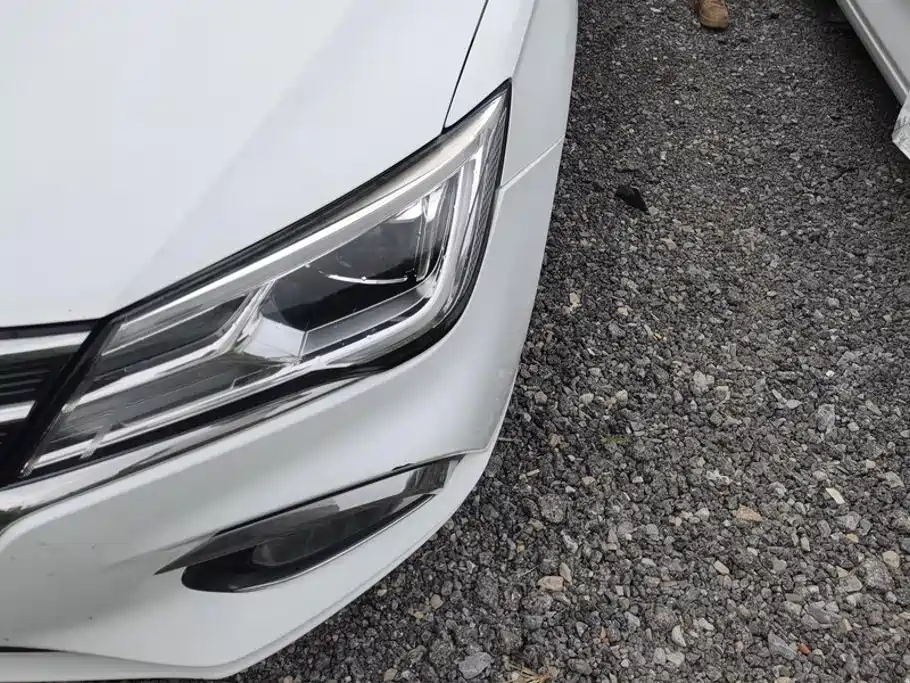 Roewe i5 2018