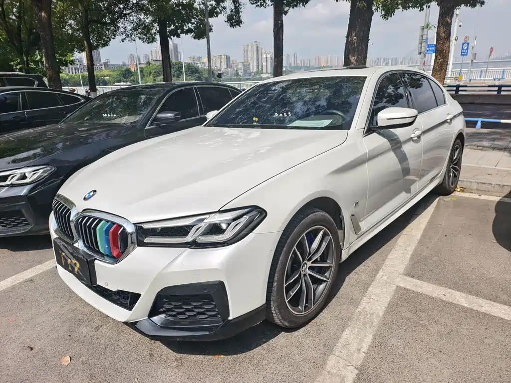 BMW 5 Series 2023