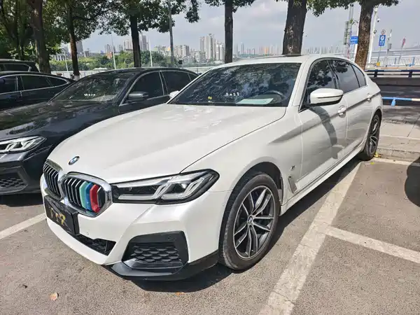 BMW 5 Series 2023