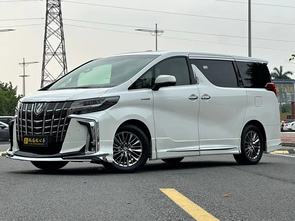 Toyota Alphard 2021 — фото 1