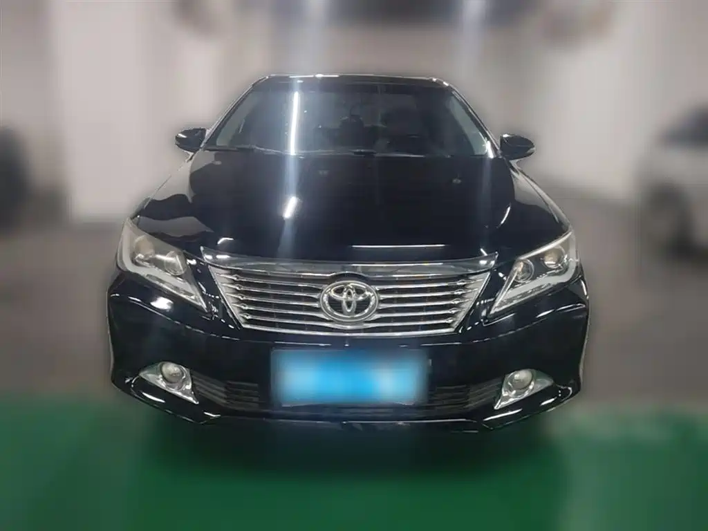 Toyota Camry 2014 — фото 24