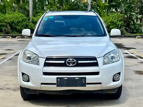 Toyota RAV4 2011