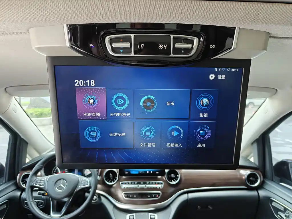 Mercedes-Benz V-Class 2020 — фото 12