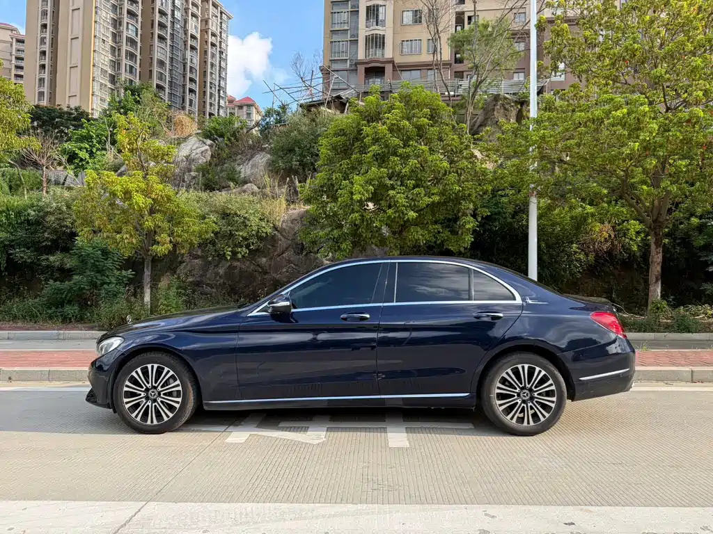Mercedes-Benz C-Class 2018 — фото 4