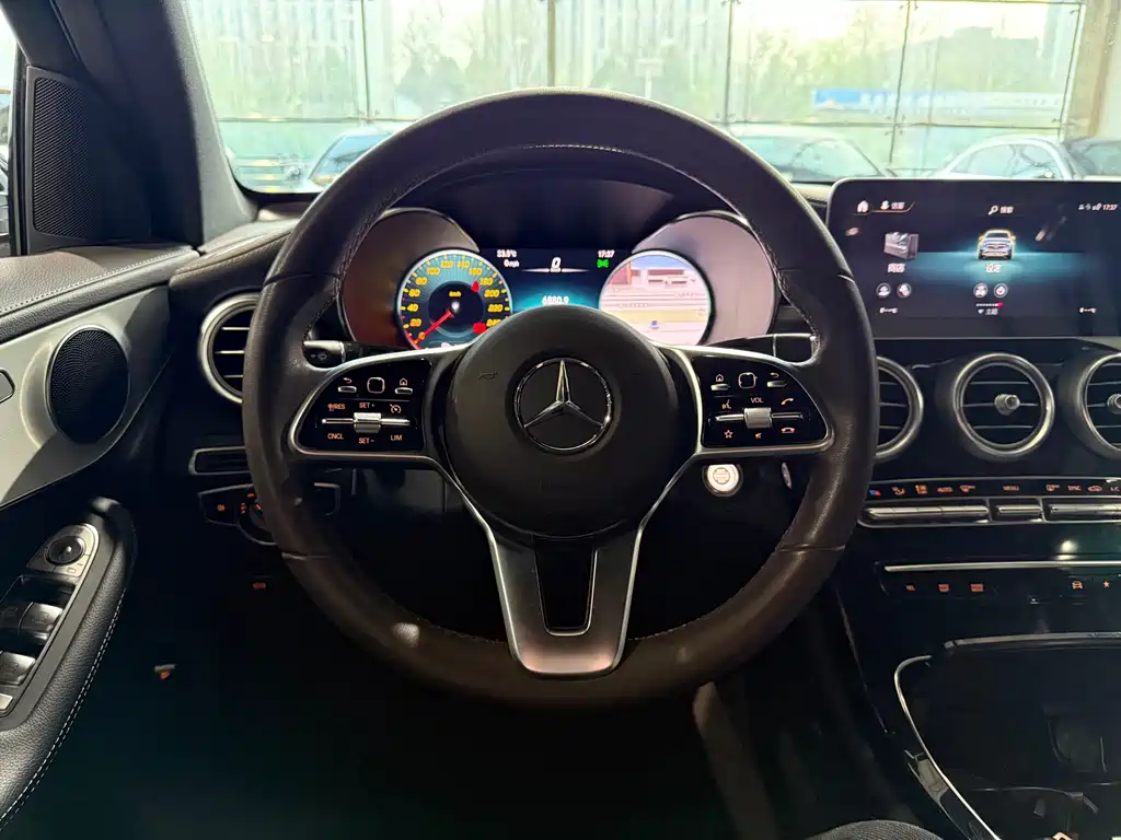 Mercedes-Benz GLC 2023 — фото 14