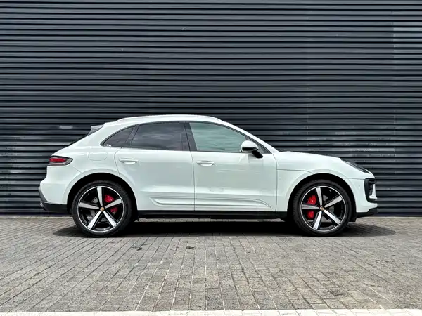Porsche Macan 2023