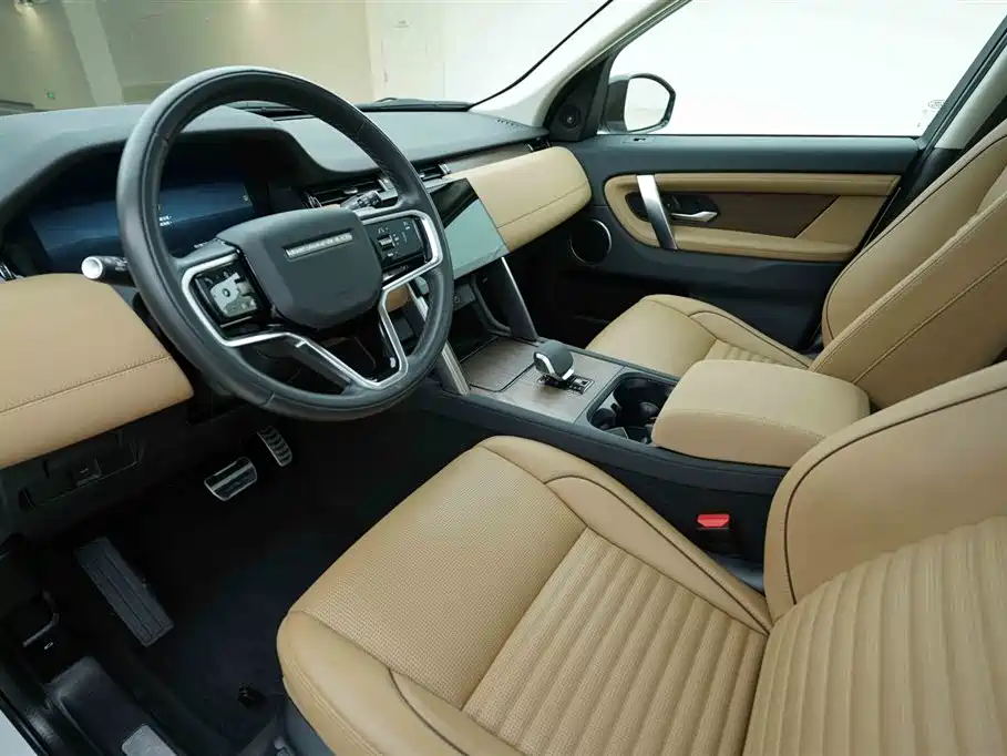 Land Rover Discovery Sport 2024 — фото 10