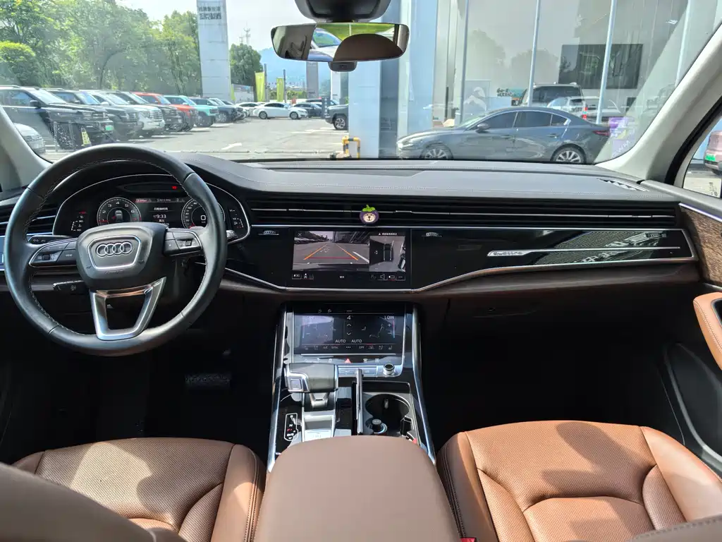 Audi Q7 2024