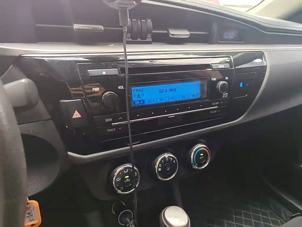 Toyota Levin 2015 — фото 13