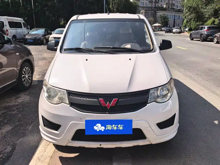 Wuling Hongguang 2016 — фото 2