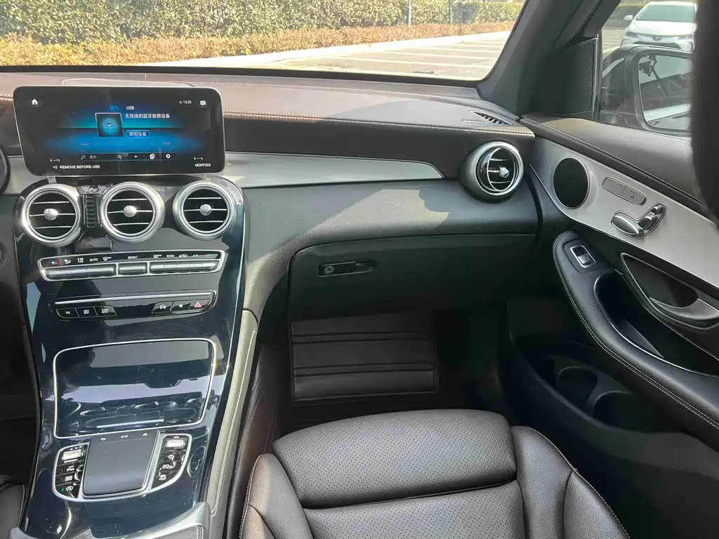 Mercedes-Benz GLC 2022 — фото 18