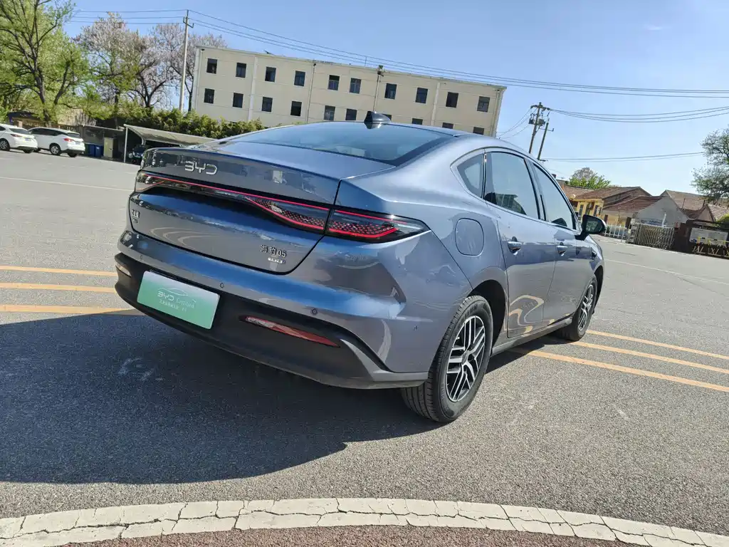 BYD Seal 05 DM-i 2025 — фото 5