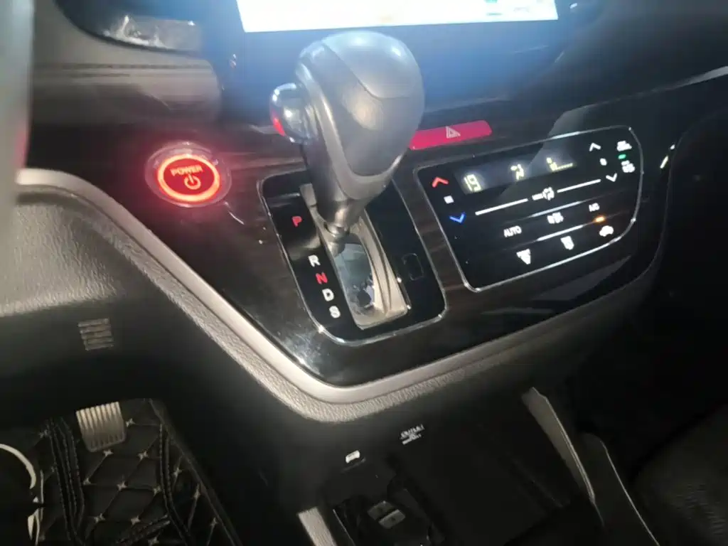 Honda Odyssey 2020 — фото 14