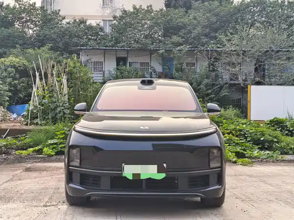 Li Auto L9 2025