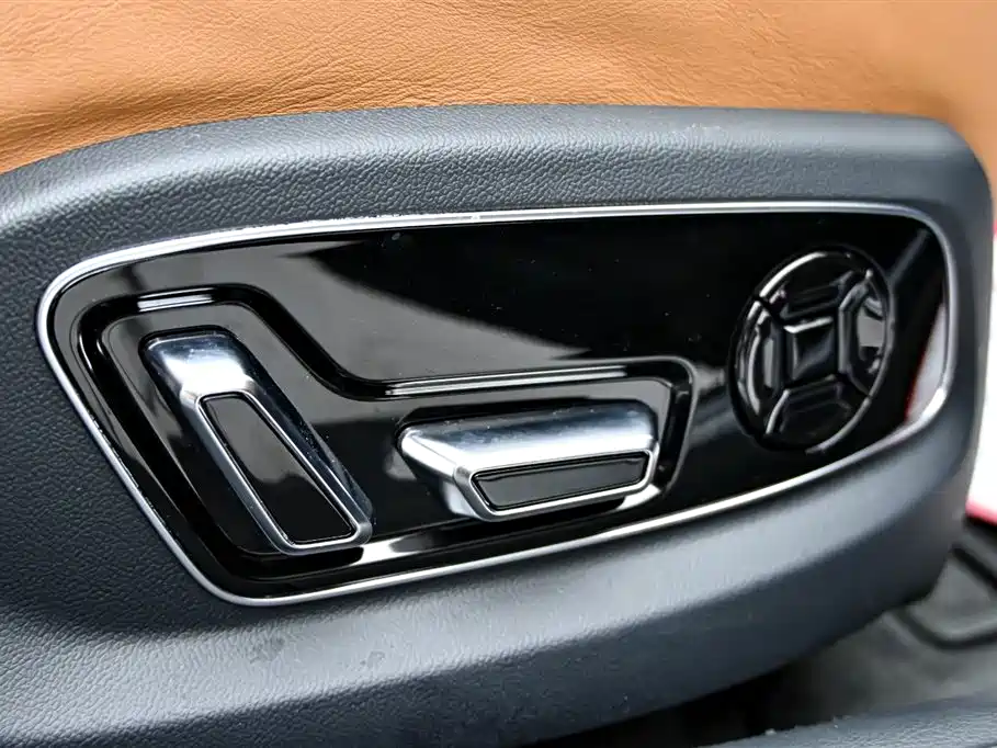 Audi A8 2023 — фото 27