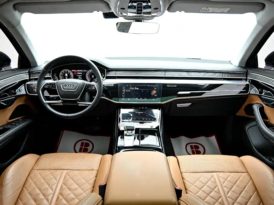 Audi A8 2023 — фото 14