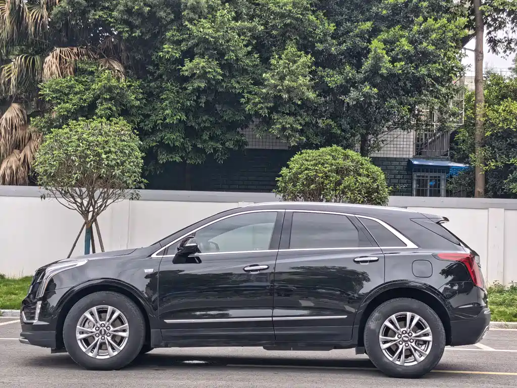 Cadillac XT5 2020 — фото 2