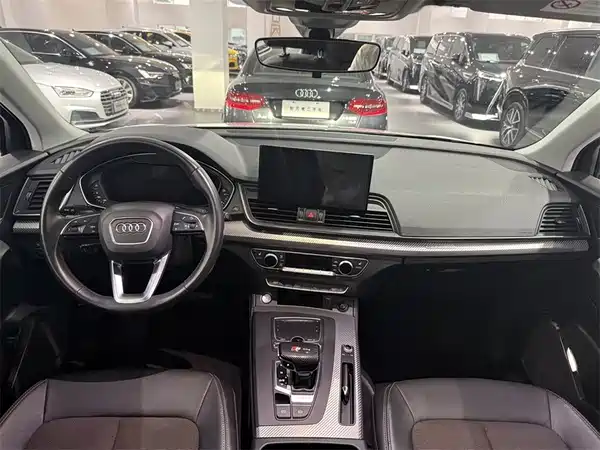 Audi Q5L 2019