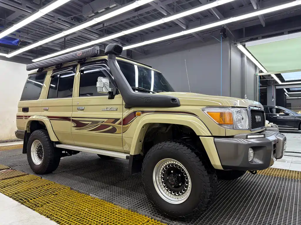 Toyota Land Cruiser 2019 — фото 2