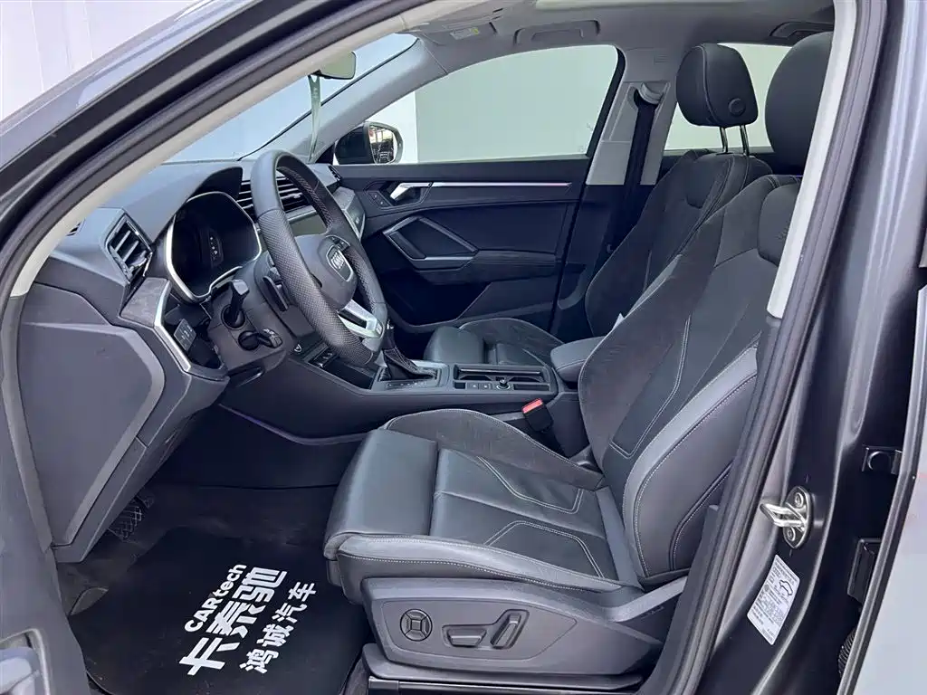 Audi Q3 Sportback 2023 — фото 15