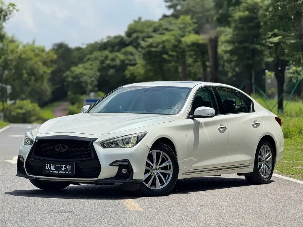 Infiniti Q50L 2018 — фото 1