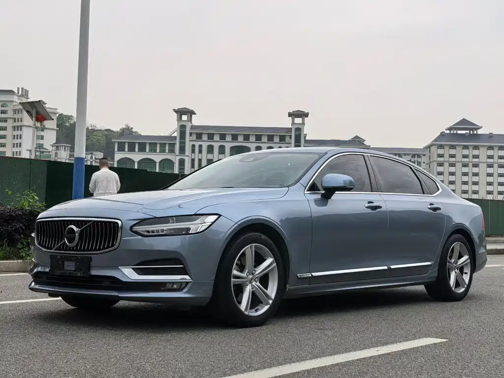 Volvo S90 2019 — фото 1