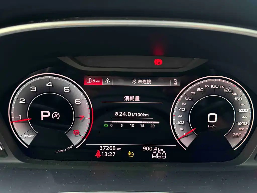 Audi Q3 2021 — фото 23