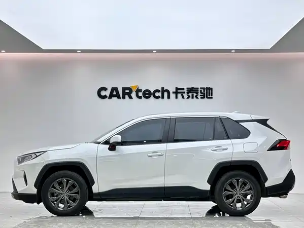 Toyota RAV4 2023