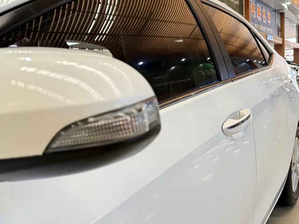 Toyota Corolla 2016 — фото 20