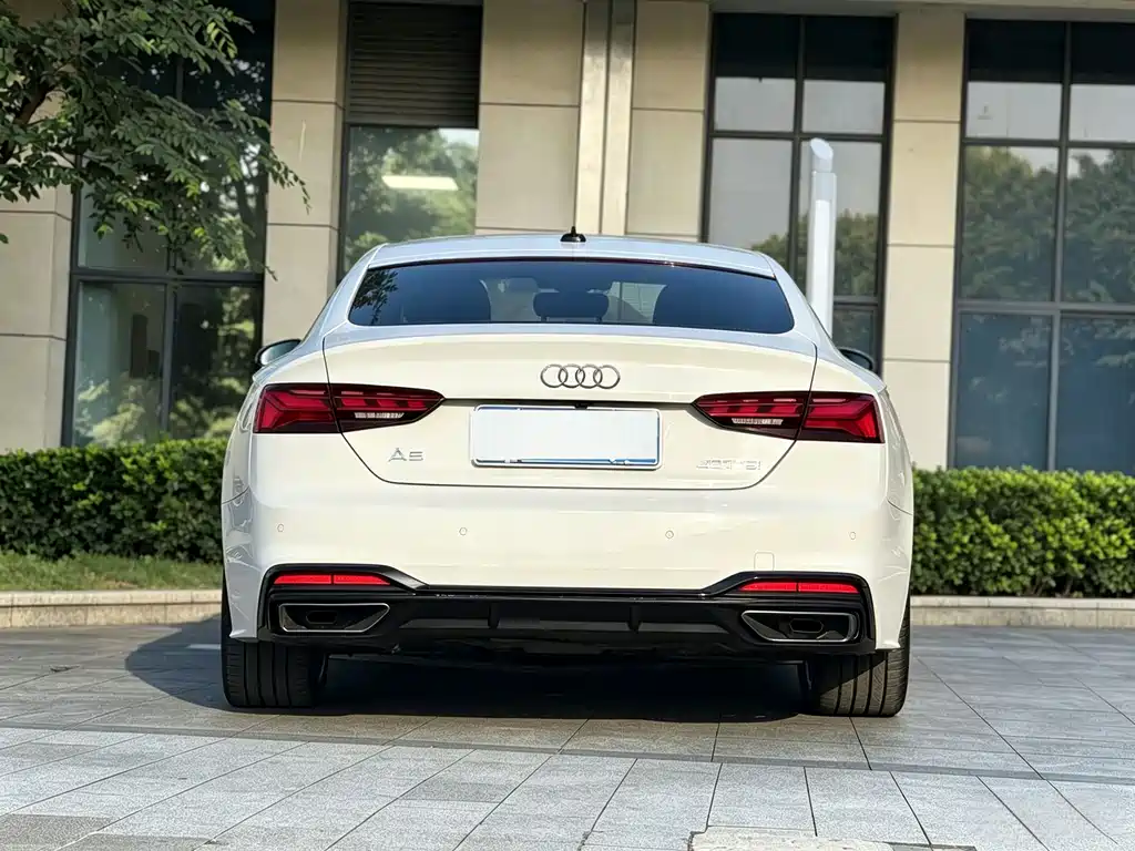 Audi A5 2022 — фото 8