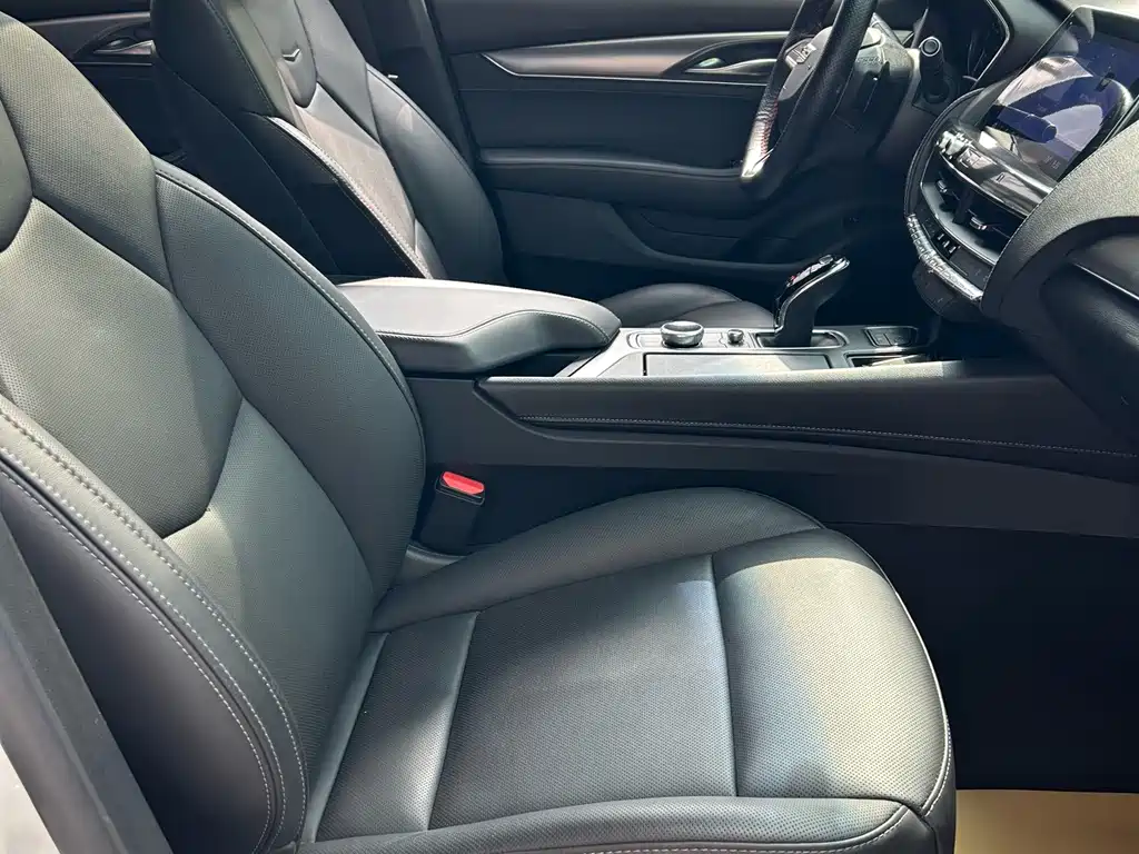 Cadillac CT5 2021 — фото 11