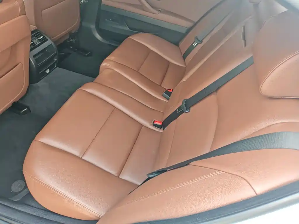 BMW 5 Series 2014 — фото 17