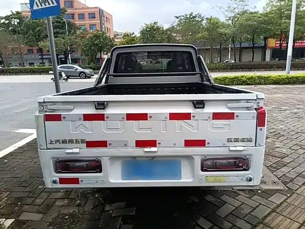 Wuling Journey 2023
