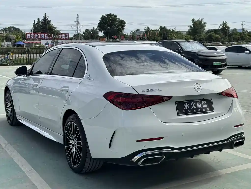 Mercedes-Benz C-Class 2023 — фото 21