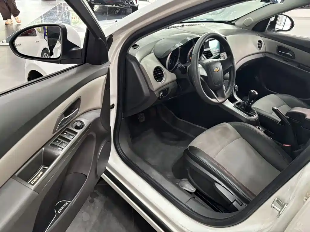 Chevrolet Cruze 2014 — фото 16