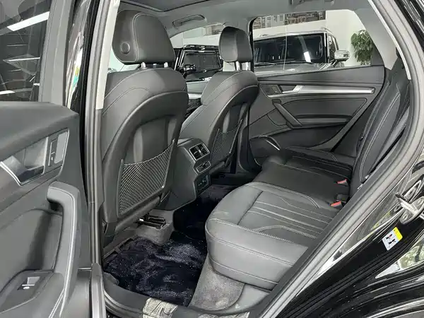 Audi Q5L 2022