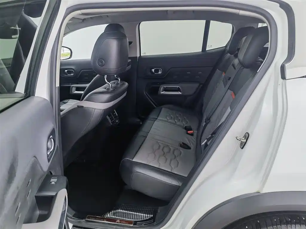 Citroen C5 AIRCROSS 2018 — фото 15