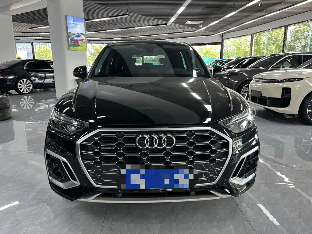 Audi Q5L 2022 — фото 7