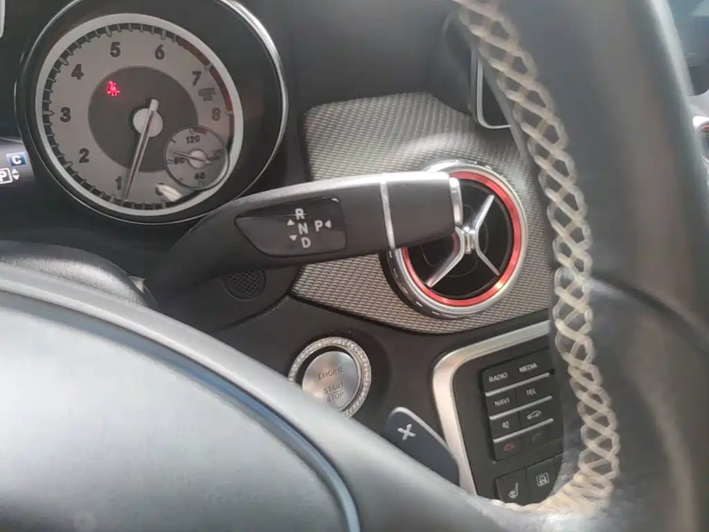 Mercedes-Benz GLA 2017 — фото 14