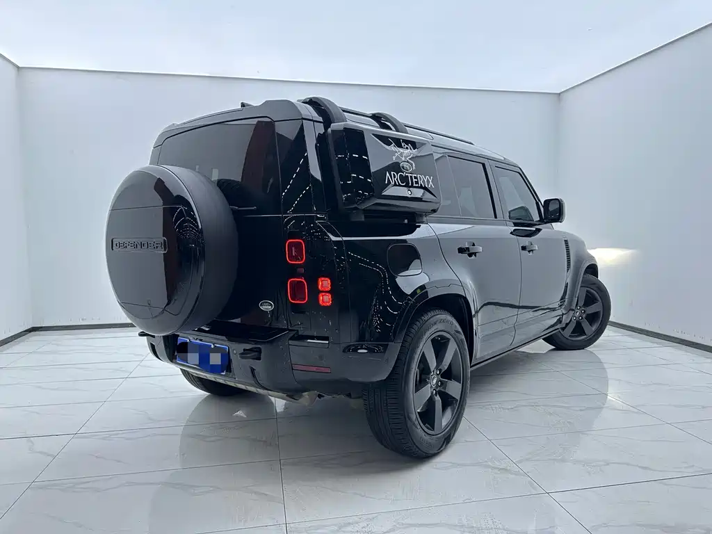 Land Rover Defender 2021 — фото 4