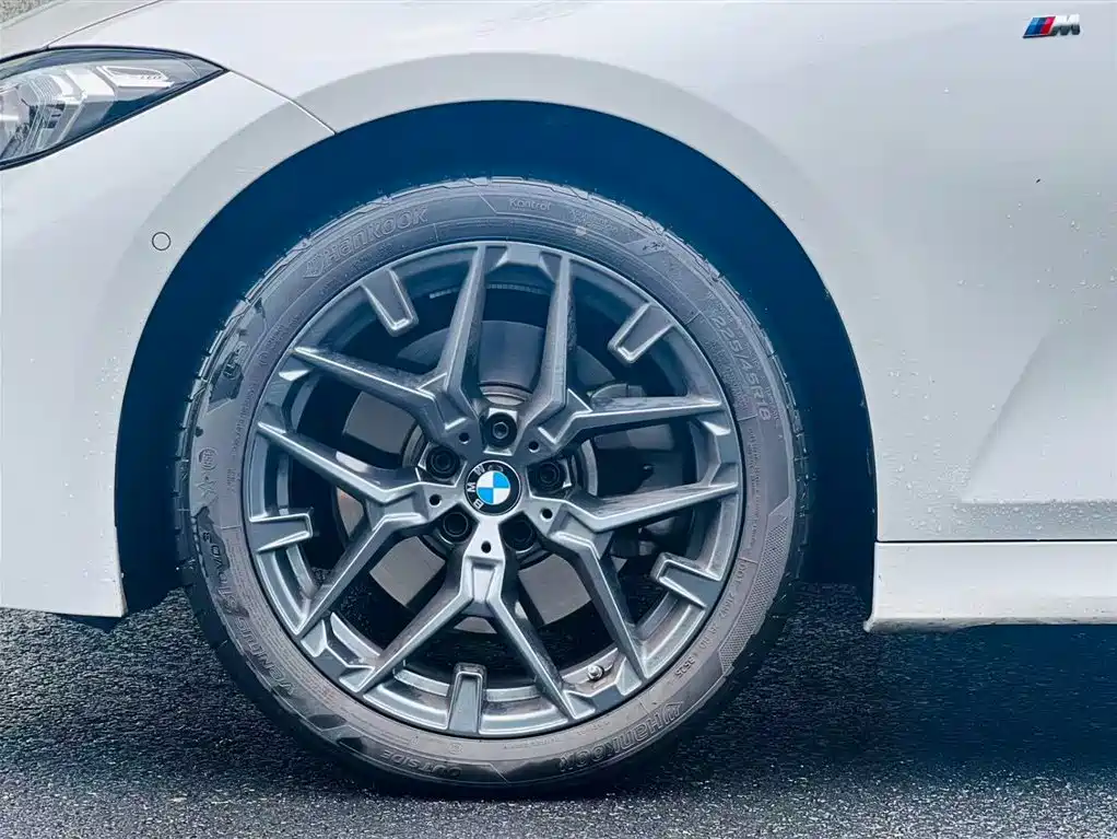 BMW 3 Series 2025