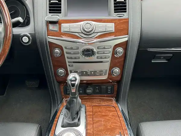 Infiniti QX80 2020